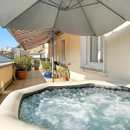 Habitación en casa particular Charmante Pour 2 Personnes- Parking Couvert Le Mans